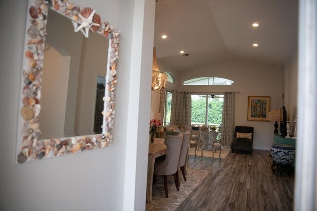 Photo - 9825 Mantova Dr