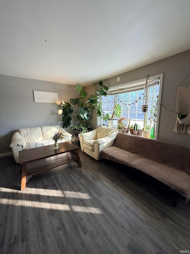 Photo - 640 S Curry Pike