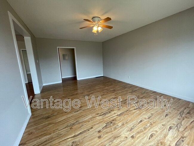 Photo - 155 Hardie Rd