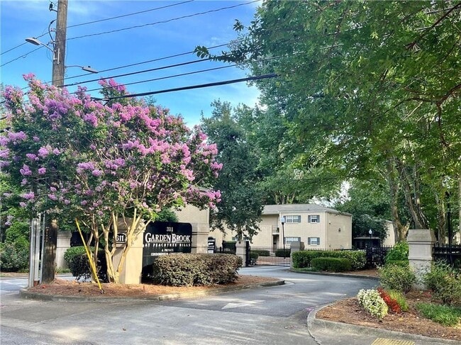 Photo - 311 Peachtree Hills Ave NE Unit 7A
