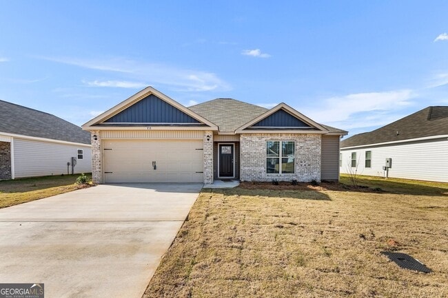 Photo - 135 Hughes Dr House