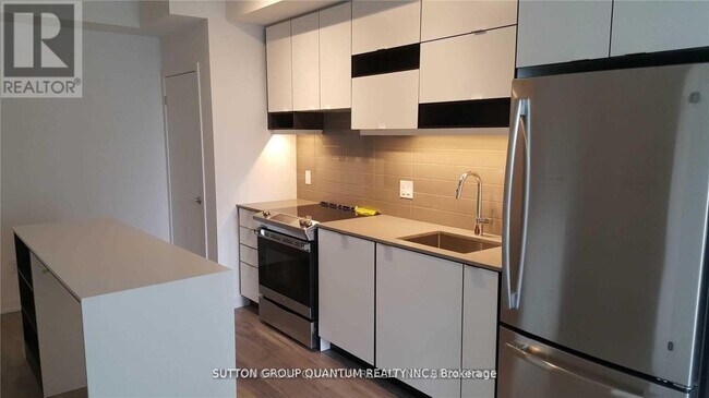 Photo - 4065 Confederation Pkwy Unit 1011