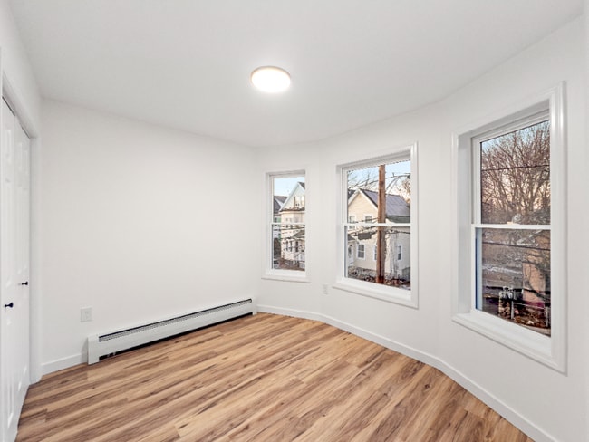 Photo - 107 Abbott St Unit 3