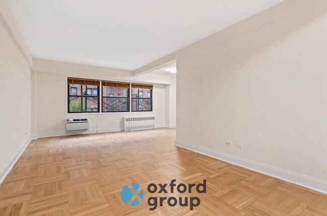 Photo - East 71st Street