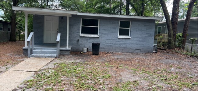Building Photo - 5846 Patterson Ave Rental
