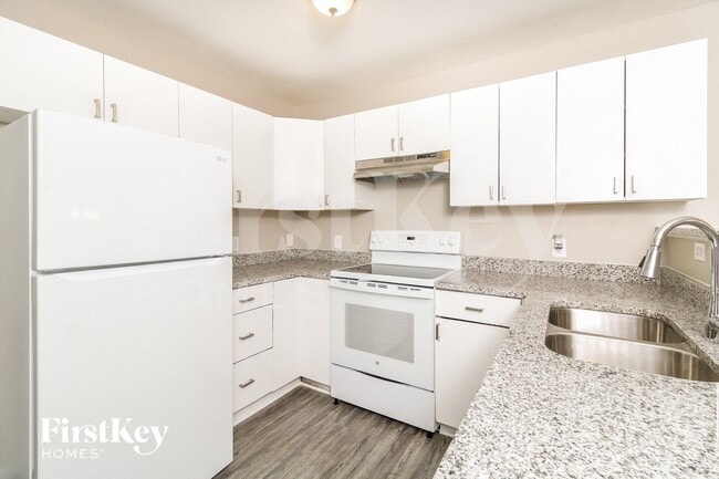 Photo - 713 Garrett St