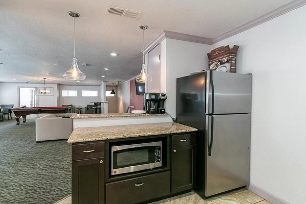 City Summit Apartments