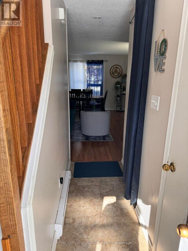 Photo - 31 Parkview Dr