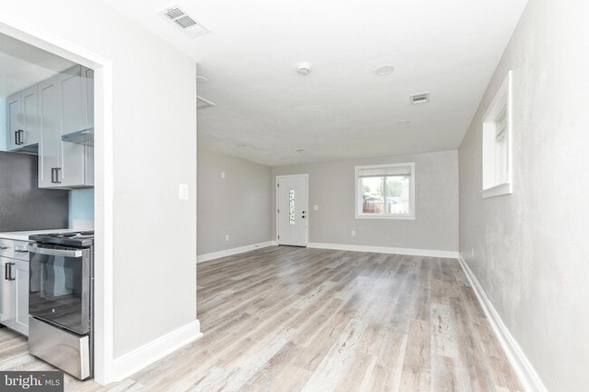 719 Cotter Rd