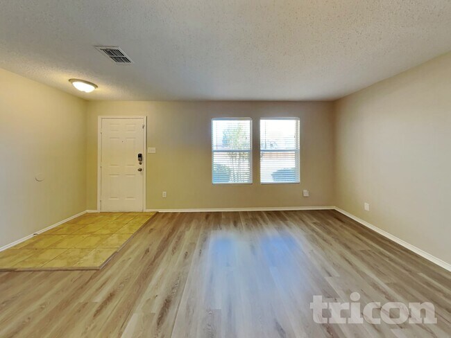 Photo - 2983 Celian Dr