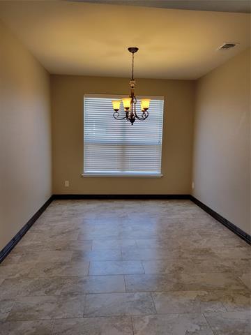 Photo - 1633 Kawati Way