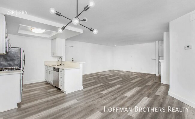 Photo - 1325 N Gardner St Unit 102