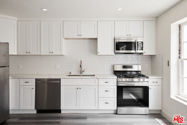 Photo - 1151 Horn Ave Unit 1