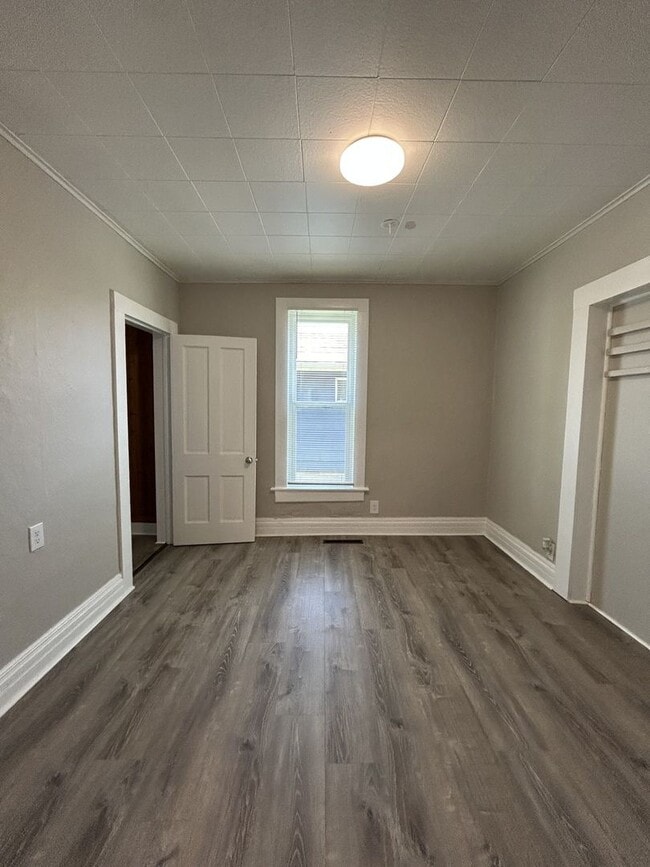 Photo - 810 N Elm St