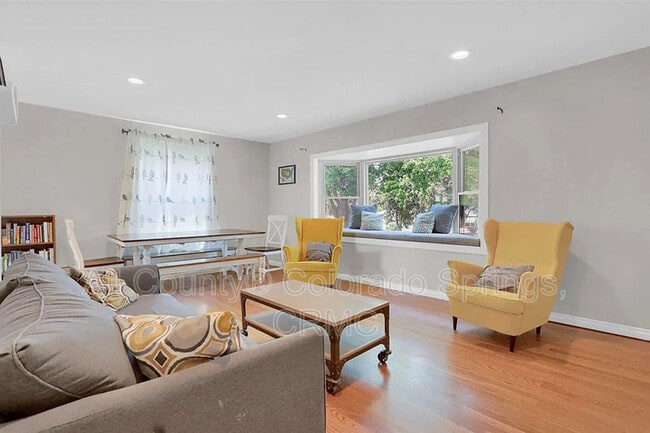 Photo - 723 N Logan Ave