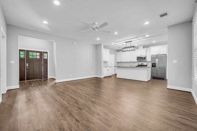 1 Hanover Ln