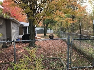 Patio interior - 350 Forest Green Dr