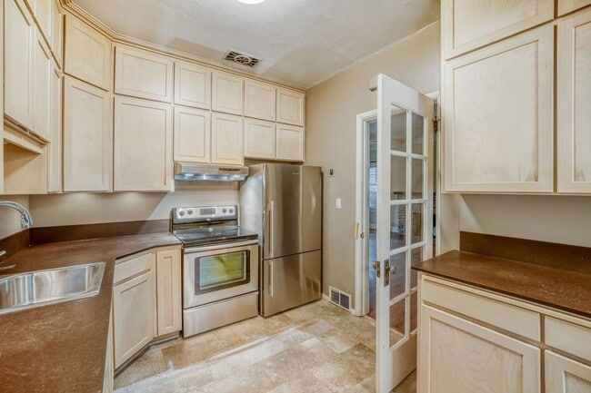 Photo - Montlake/Madison Park Area | Remodeled 3 Bed + Bonus Spaces | Arboretum Access