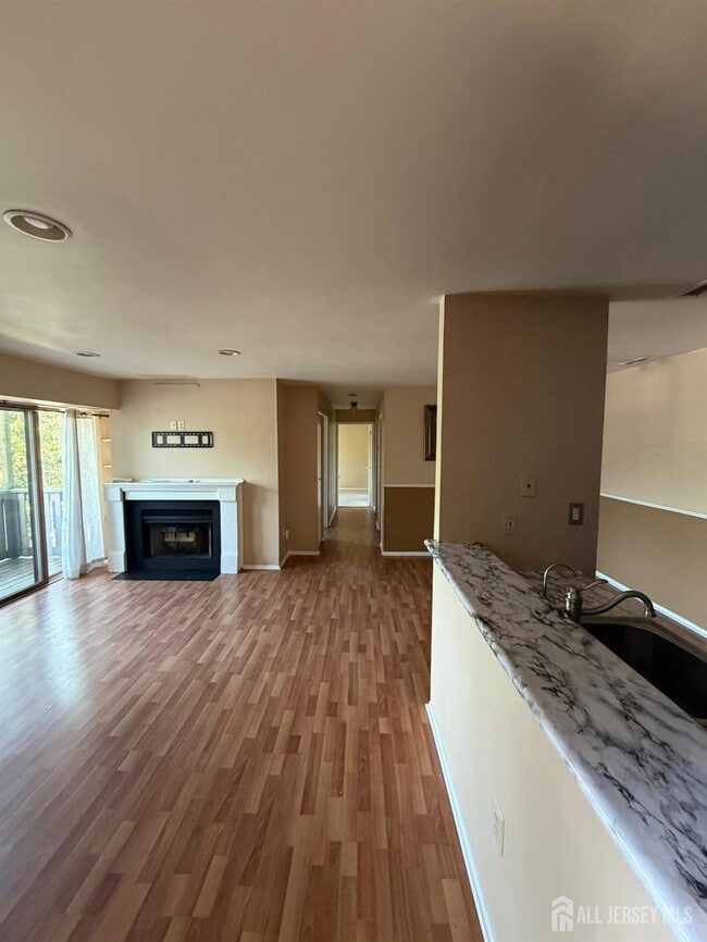Building Photo - 1006 Aspen Dr