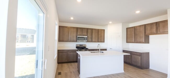 Photo - 3756 Fender St