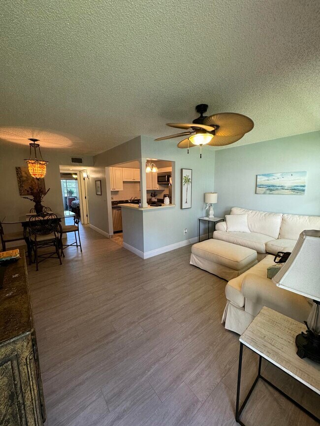 Photo - 33 Lake Vista Trail Unit 104