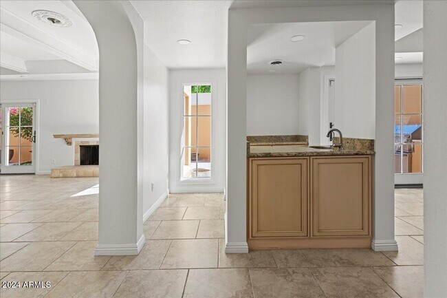 Photo - 4327 N 69th Way