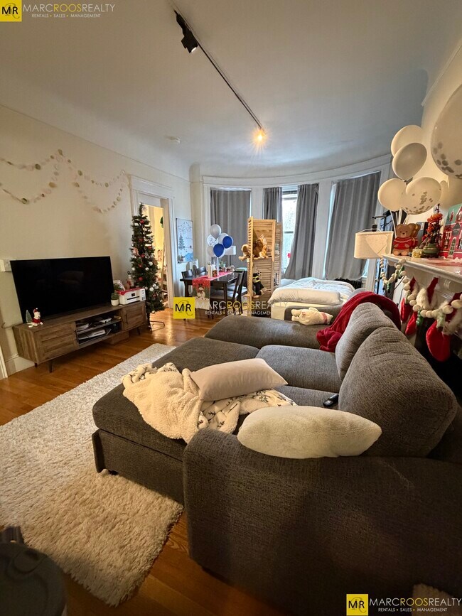 Photo - 479 Beacon St Unidad 3