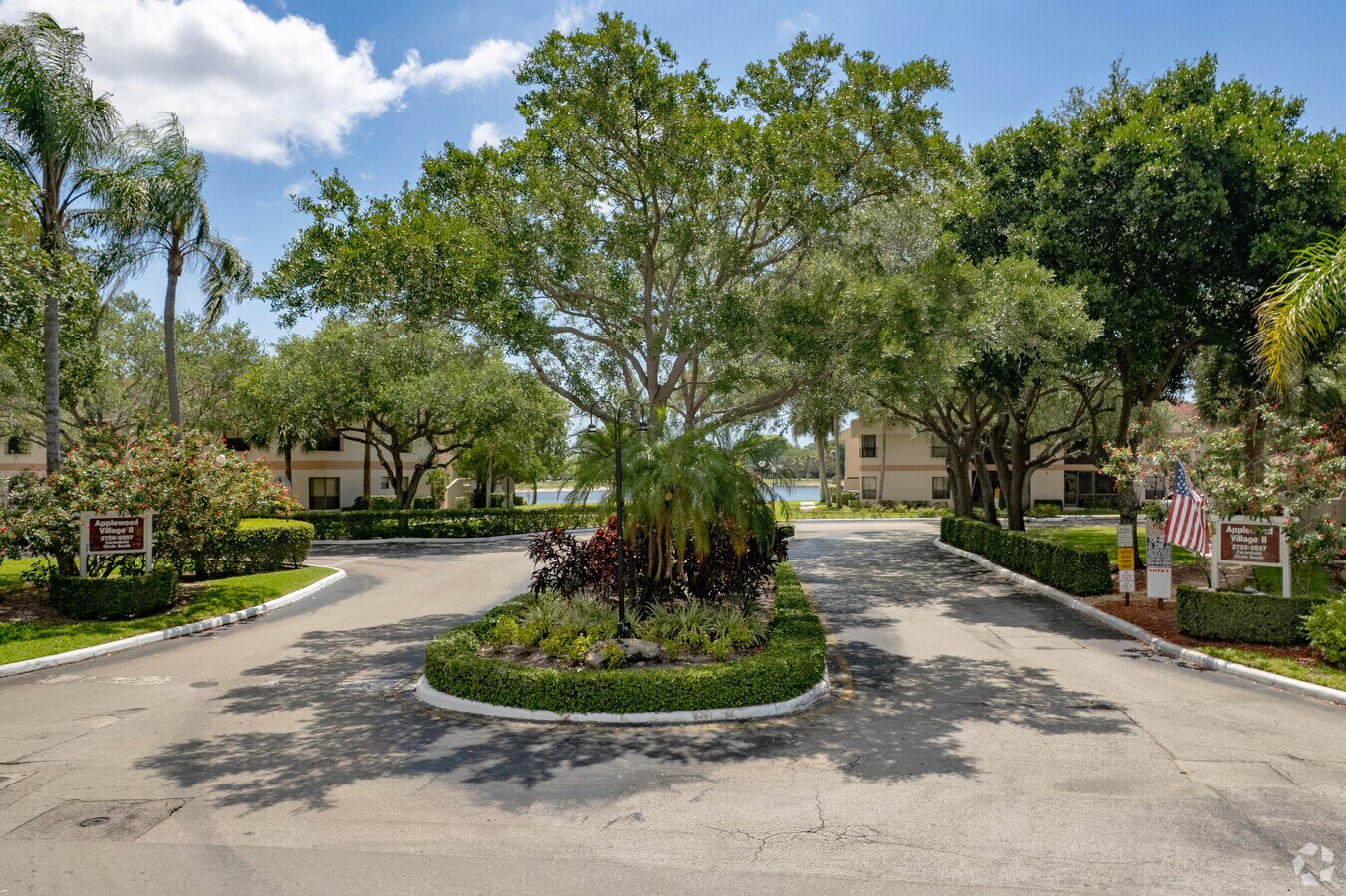 Applewood Village II - Applewood Village II