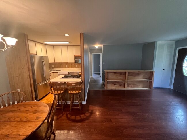 Photo - 536 Millshire Dr