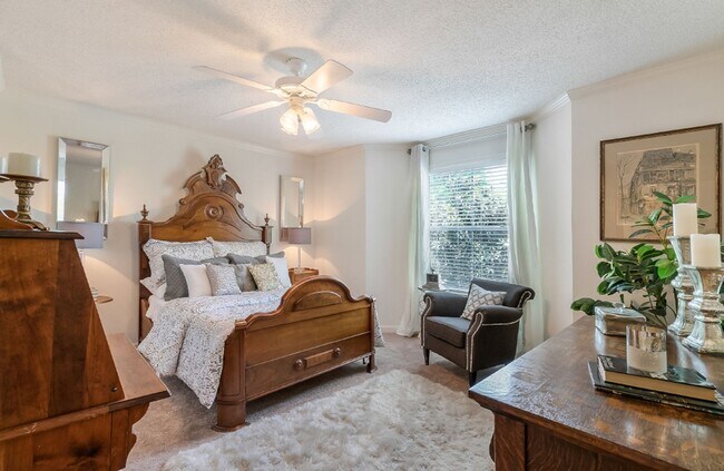 Lakes of Chateau Estates North