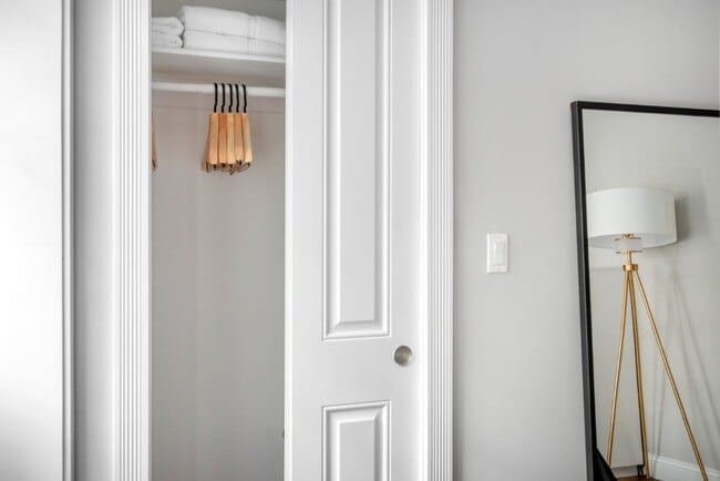 Photo - 202 E 13th St Unidad 4C