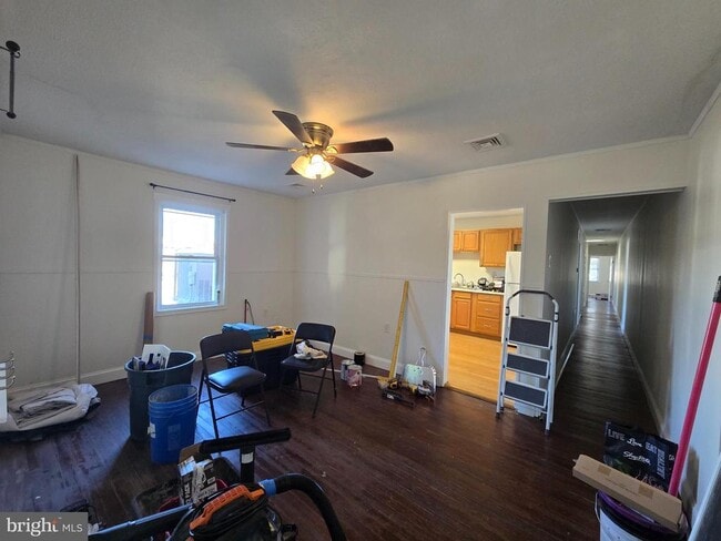 Photo - 130 S Broadway