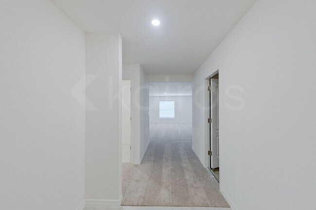 1304 Congress Ave