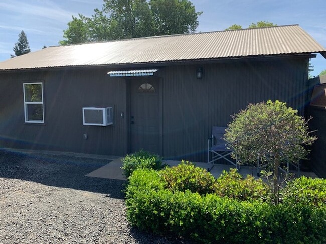 Photo - COMING SOON!!! Brand New 2 Bedroom 1 Bath