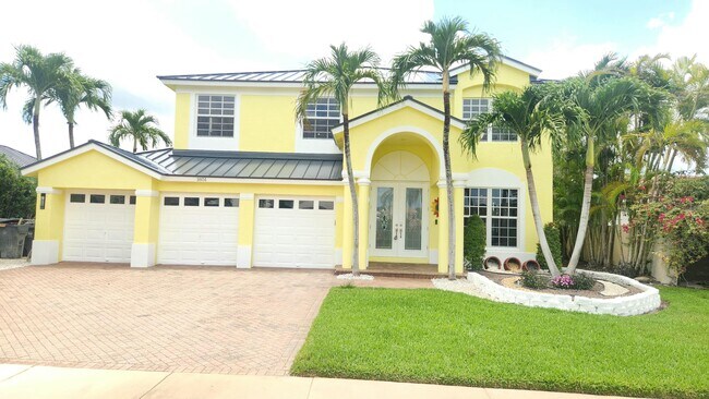 Photo - 1851 Corsica Dr Casa