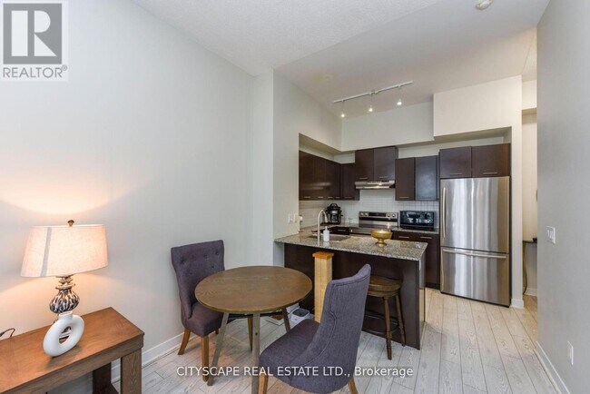 Photo - 365 Prince of Wales Dr Unit 611