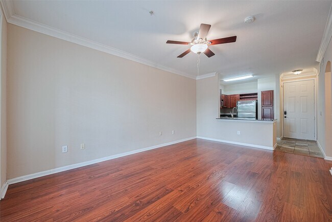 Photo - 7575 Kirby Dr Unit 3105