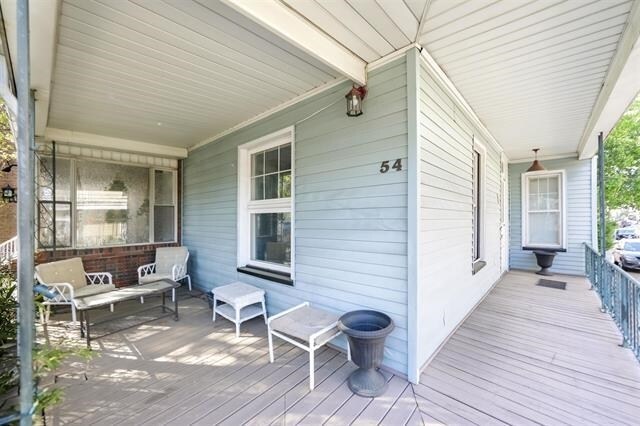 54 Highland Ave