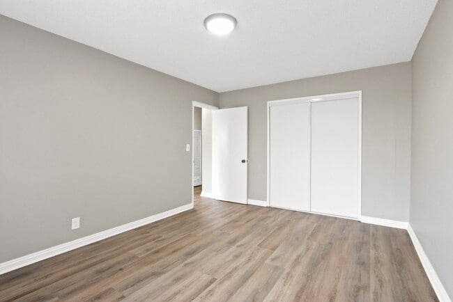 1425 W Stoneridge Ct