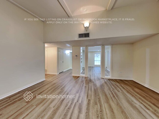 Photo - 6813 Curry Dr