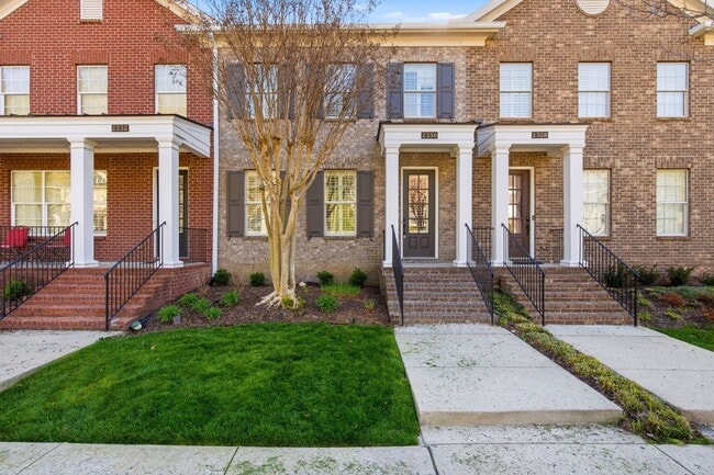 Photo - Modern Living in Franklin