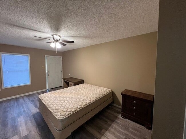 Photo - Cute Fully Furnished Efficiency Apartment Located in Sulphur
