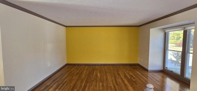 Photo - 5501 April Journey