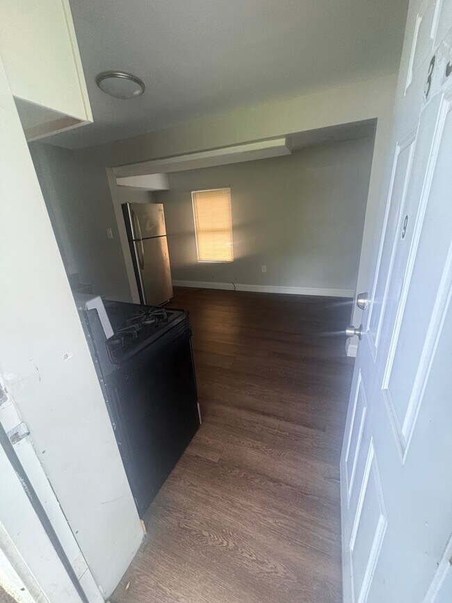 Photo - 700 Woodbourne Ave Unit 9