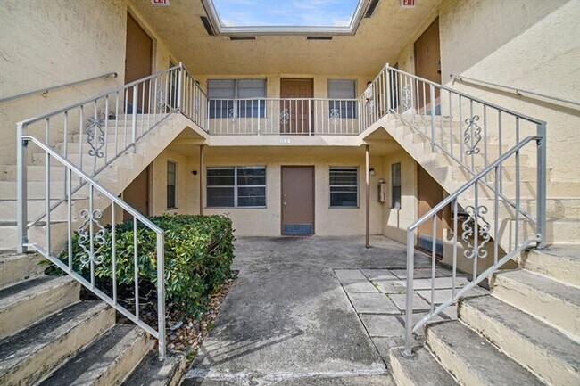 Photo - 461 Sunshine Dr Unit 4