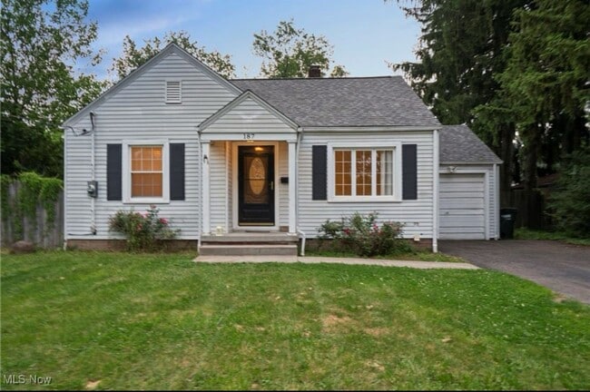 Newly Renovated Home in North Canton - Newly Renovated Home in North Canton