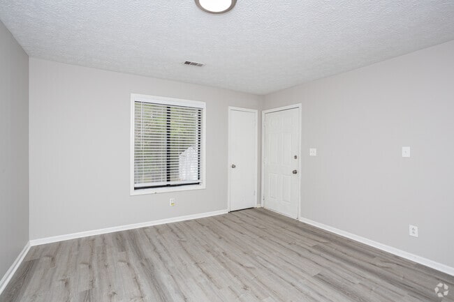 2BR, 1BA - 900SF - Living Room