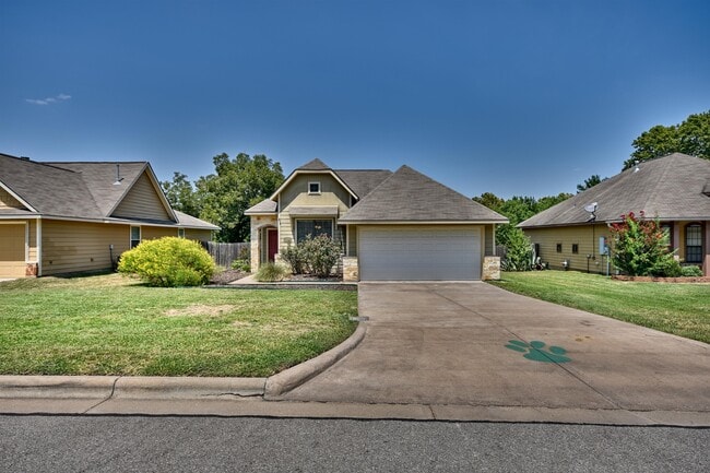 Building Photo - 201 Ava Dr Rental