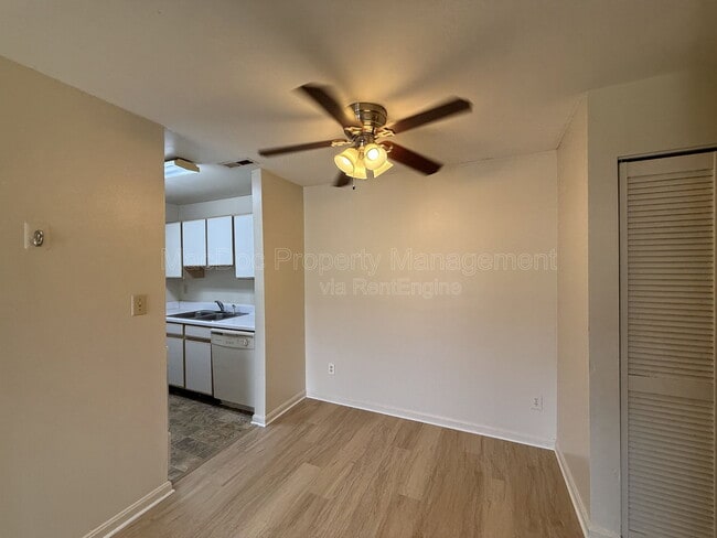 Photo - 76 Red Maple Ct Unit 100