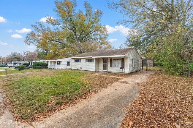 Photo - 3051 Amherst St